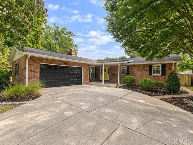 3320 Harvard Place, Granite City, IL 62040