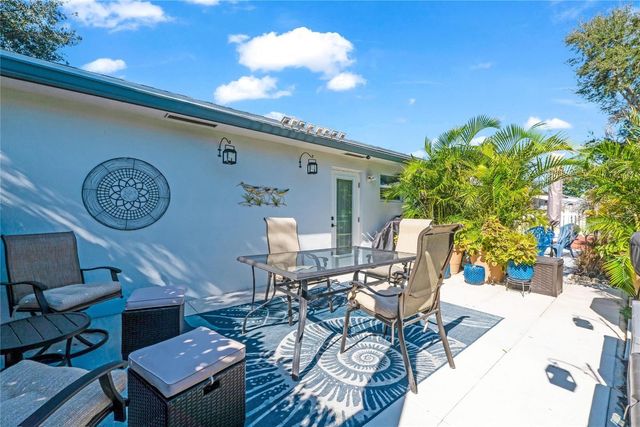 1235 Club Drive D, Delray Beach, FL 33445
