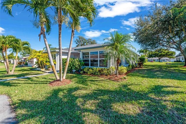 1235 Club Drive D, Delray Beach, FL 33445