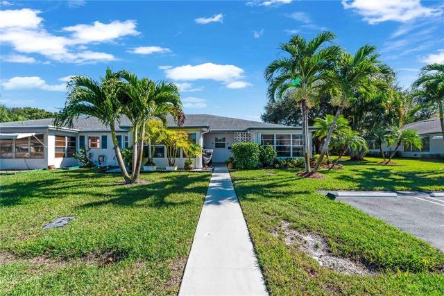 1235 Club Drive D, Delray Beach, FL 33445