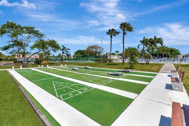 1235 Club Drive D, Delray Beach, FL 33445