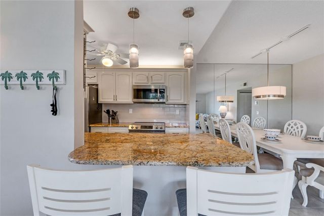 1235 Club Drive D, Delray Beach, FL 33445