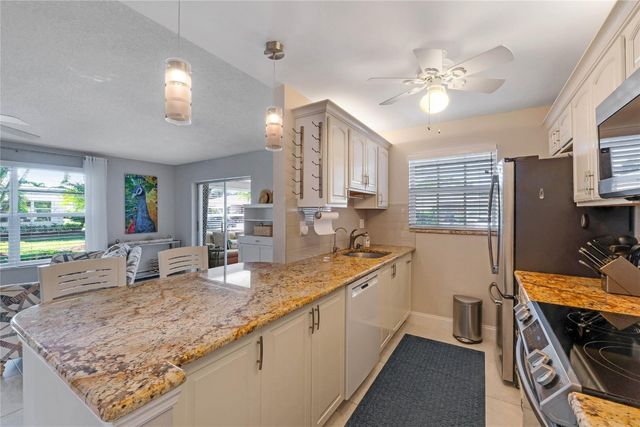 1235 Club Drive D, Delray Beach, FL 33445