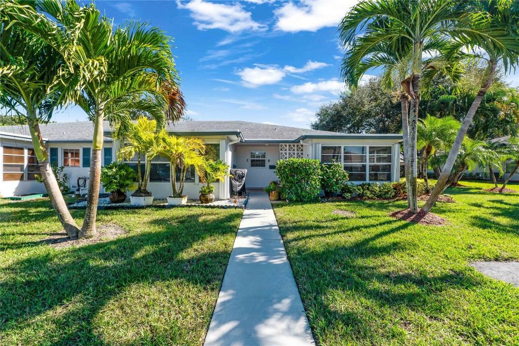 1235 Club Drive D, Delray Beach, FL 33445