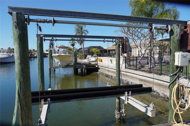 908 SAGO PALM WAY, Apollo Beach, FL 33572