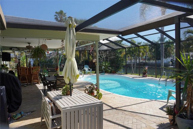 908 SAGO PALM WAY, Apollo Beach, FL 33572