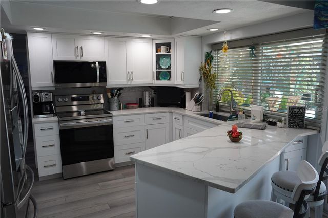 908 SAGO PALM WAY, Apollo Beach, FL 33572