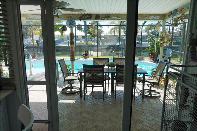 908 SAGO PALM WAY, Apollo Beach, FL 33572