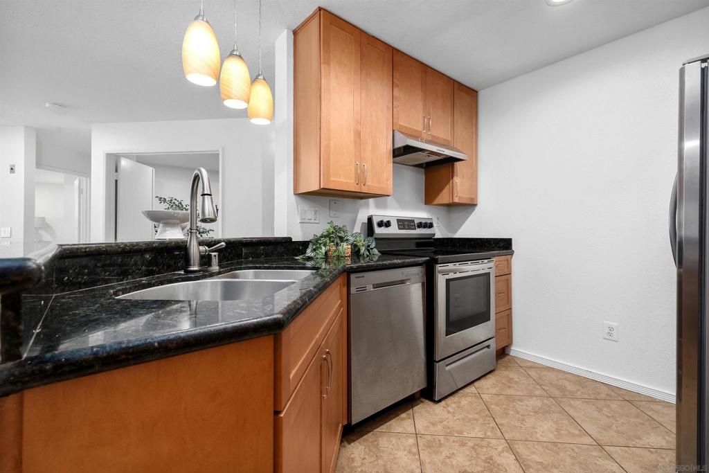 Image 25 of property listing at 7263 Camino Degrazia 32, San Diego, CA 92111
