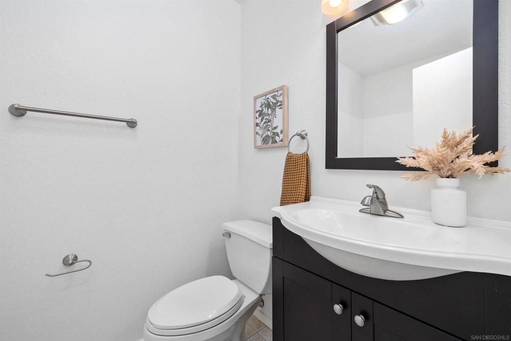 Image 37 of property listing at 7263 Camino Degrazia 32, San Diego, CA 92111