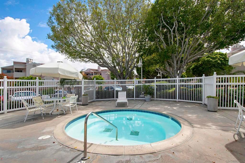 Image 50 of property listing at 7263 Camino Degrazia 32, San Diego, CA 92111
