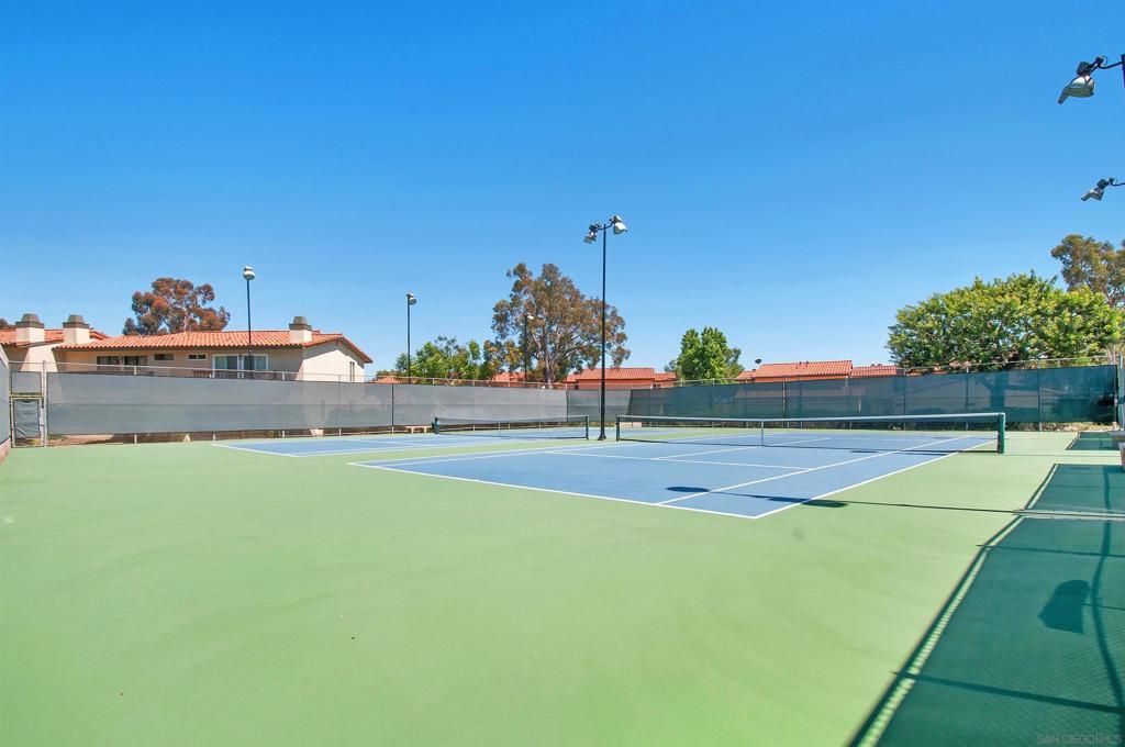 Image 55 of property listing at 7263 Camino Degrazia 32, San Diego, CA 92111