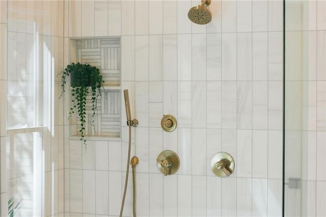 581 Sherwood NE Road, Atlanta, GA 30324