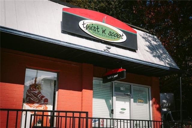 581 Sherwood NE Road, Atlanta, GA 30324