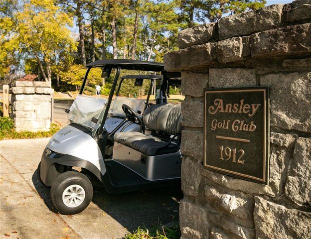 581 Sherwood NE Road, Atlanta, GA 30324