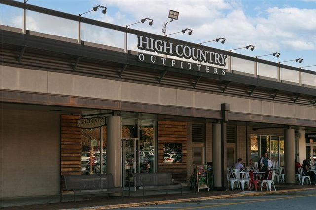 581 Sherwood NE Road, Atlanta, GA 30324