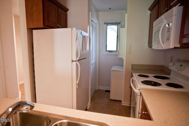 700 Martin Luther King Junior Boulevard A4, Chapel Hill, NC 27514