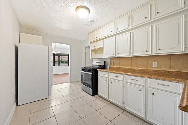 119 West Avenue, Pasadena, TX 77502