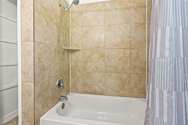 119 West Avenue, Pasadena, TX 77502