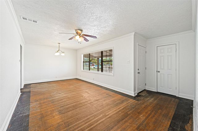 119 West Avenue, Pasadena, TX 77502