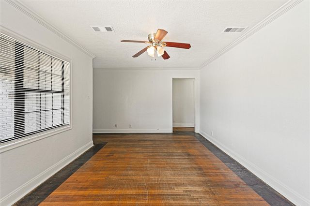 119 West Avenue, Pasadena, TX 77502