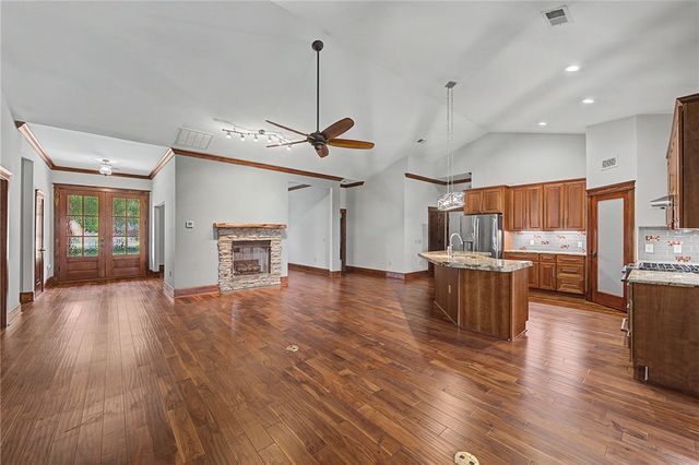 102 Gresham Road, Simpsonville, SC 29681