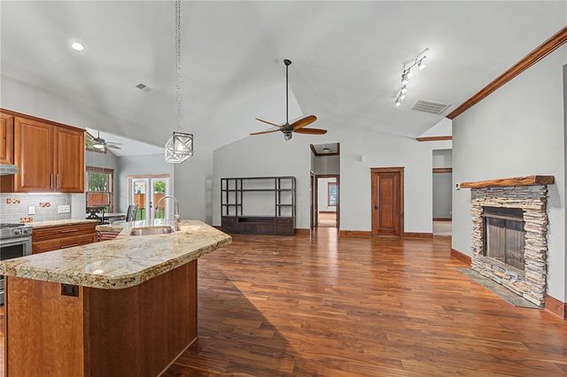 102 Gresham Road, Simpsonville, SC 29681