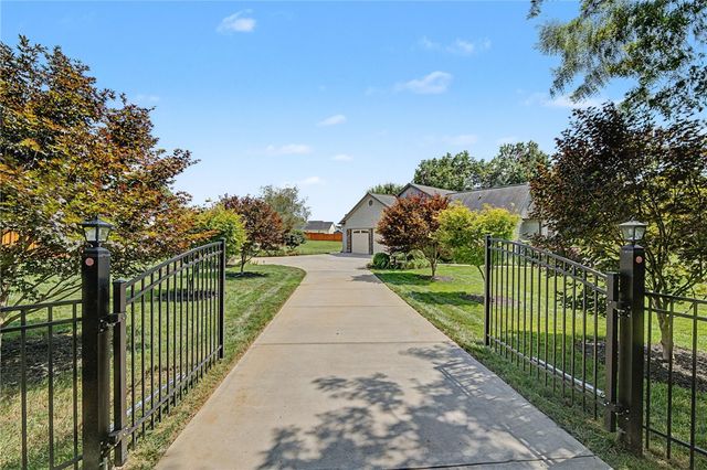 102 Gresham Road, Simpsonville, SC 29681