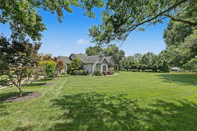 102 Gresham Road, Simpsonville, SC 29681