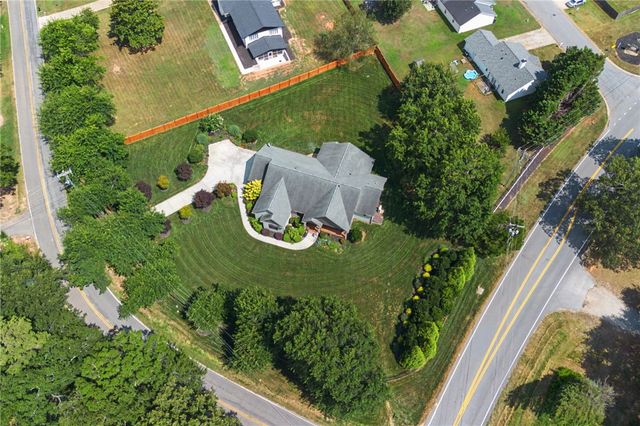 102 Gresham Road, Simpsonville, SC 29681