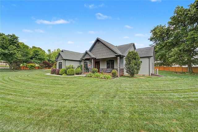 102 Gresham Road, Simpsonville, SC 29681