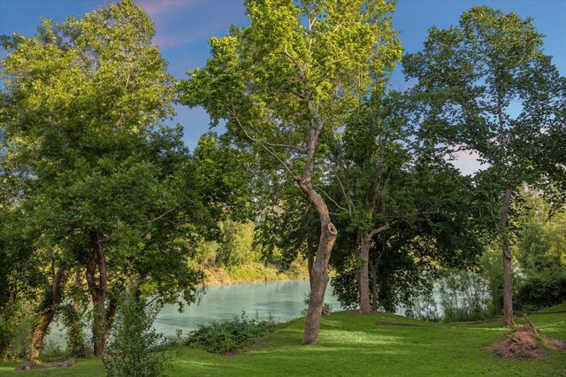 3023 River Forest Drive, Richmond, TX 77406