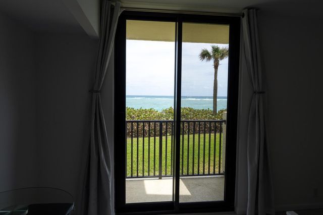 400 Ocean Trail Way 101, Jupiter, FL 33477