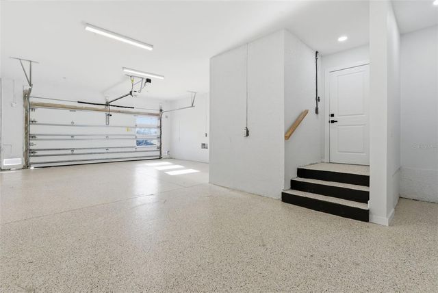 11605 1ST STREET E B3, Treasure Island, FL 33706
