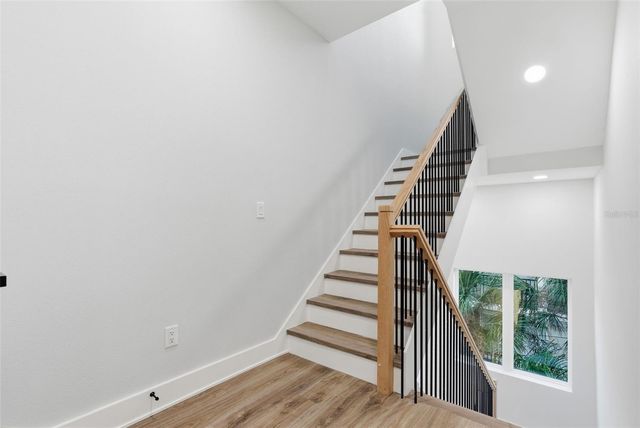 11605 1ST STREET E B3, Treasure Island, FL 33706