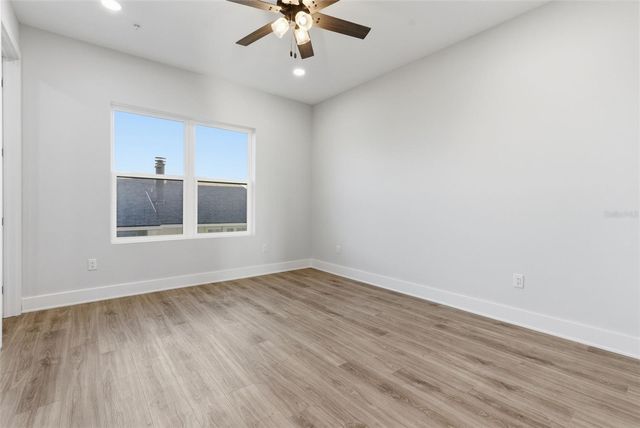 11605 1ST STREET E B3, Treasure Island, FL 33706