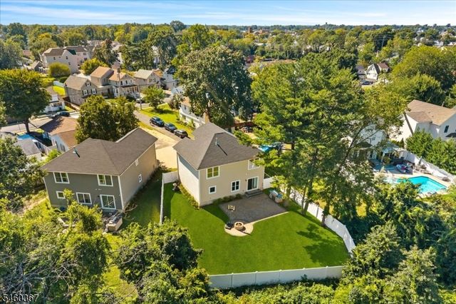 87 Fulton St, Keyport Boro, NJ 07735