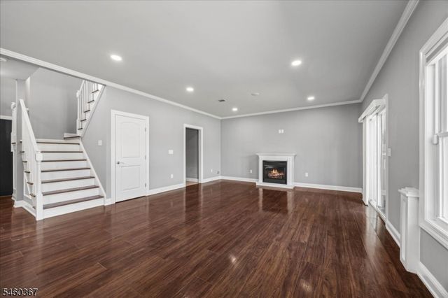 87 Fulton St, Keyport Boro, NJ 07735