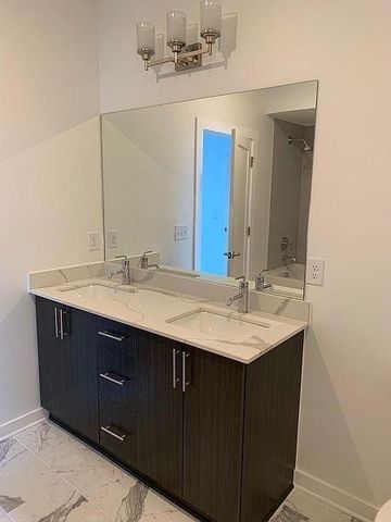 3116 W End Cir Apt 105, Nashville, TN 37203