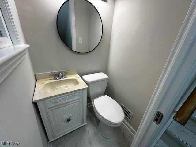 1171 Pennfield Road, Cleveland Heights, OH 44121