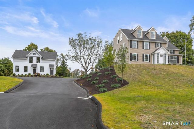 49 Daniels Farm Road K, Trumbull, CT 06611