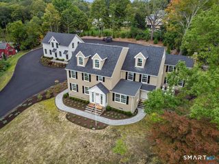 49 Daniels Farm Road K, Trumbull, CT 06611