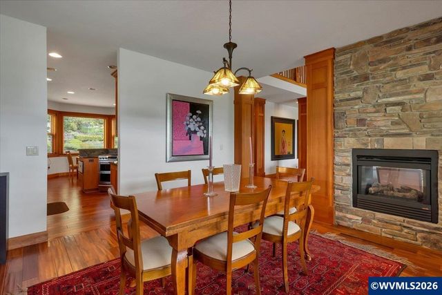 1126 Cascara Lp S, Salem, OR 97302