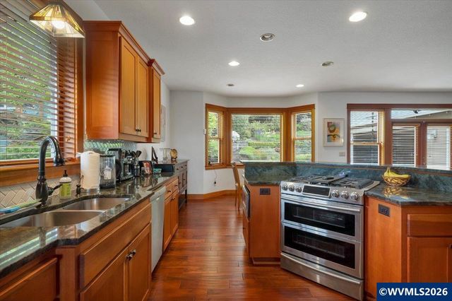 1126 Cascara Lp S, Salem, OR 97302