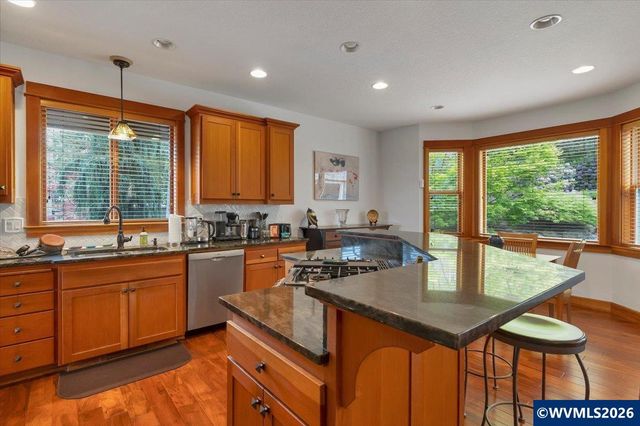 1126 Cascara Lp S, Salem, OR 97302