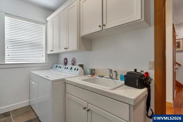 1126 Cascara Lp S, Salem, OR 97302