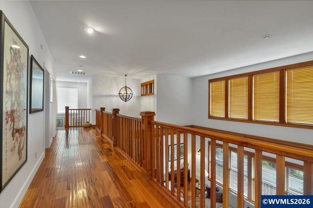 1126 Cascara Lp S, Salem, OR 97302