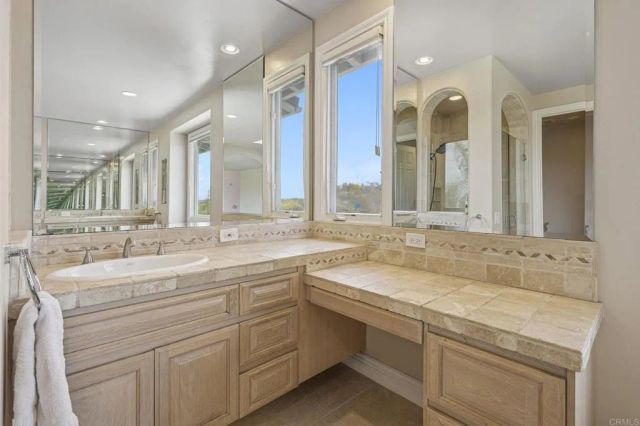 970 DOVE RUN RD, Encinitas, CA 92024