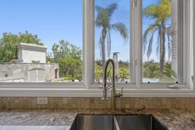 970 DOVE RUN RD, Encinitas, CA 92024