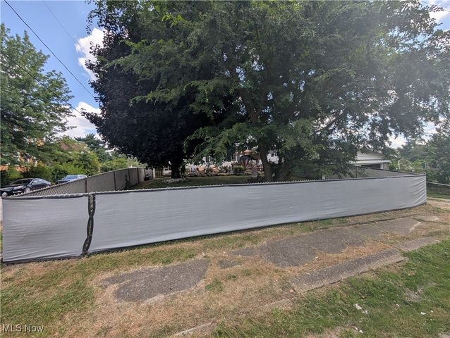 938 Ambrose Avenue, East Liverpool, OH 43920